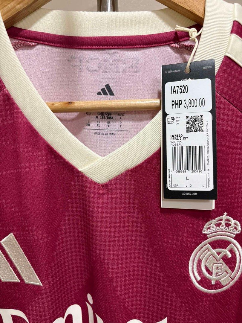 Authentic Real Madrid 26/27 Third Jersey (Category: Activewear) located in Manila. Submitted by sheshi_king (Listing ID 1471075850, Image 3). Description: Brand New! Authentic Real Madrid 26/27 Jersey 4 Stocks Available! Size: Large SRP: 3,800 selling for 1900 Only Can do videocall sa JNT before payment!.
