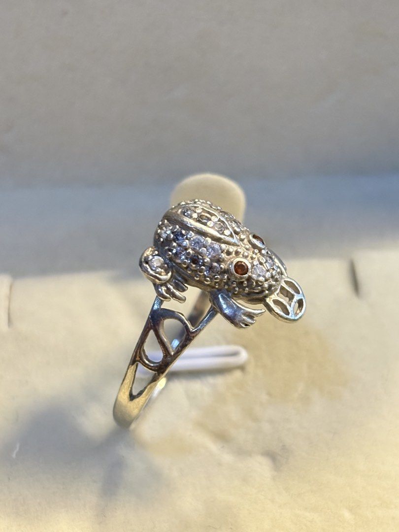 Real sterling silver ring size 12 (Category: Rings) located in Davao. Submitted by ememlou17 (Listing ID 1470953957, Image 1). Description: Ring Real sterling silver 925 3.34grams. Size 12. Complete pa ang stones. #japanjewelriessurplus #legit925 #sterling silver.