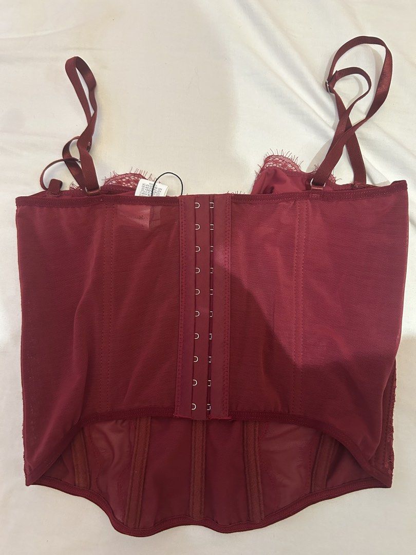 Red corset (Category: Shirts) located in Manila. Submitted by coquettecosette (Listing ID 1470957910, Image 2). Description: Never worn Red corset for night outs!❤️.