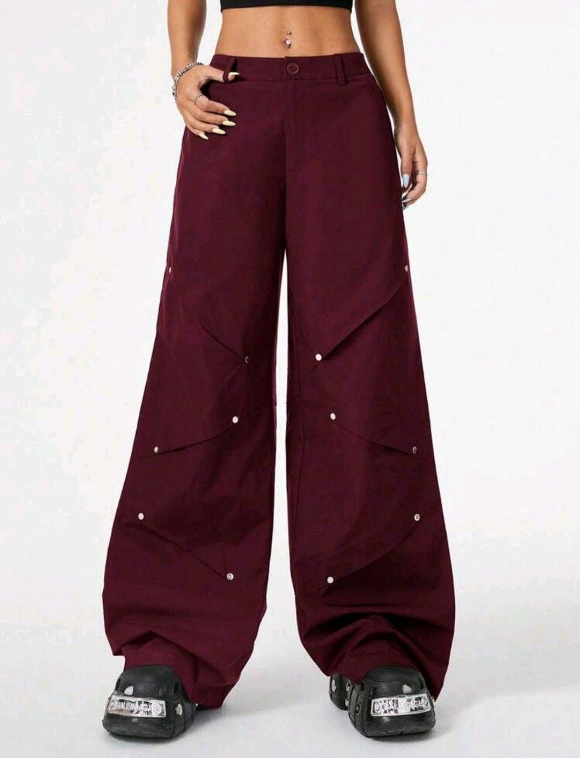 Red Pants (Category: Jeans) located in Quezon City. Submitted by alyxx03 (Listing ID 1471070601, Image 1). Description: used once size xs but garterized can fit up to large.