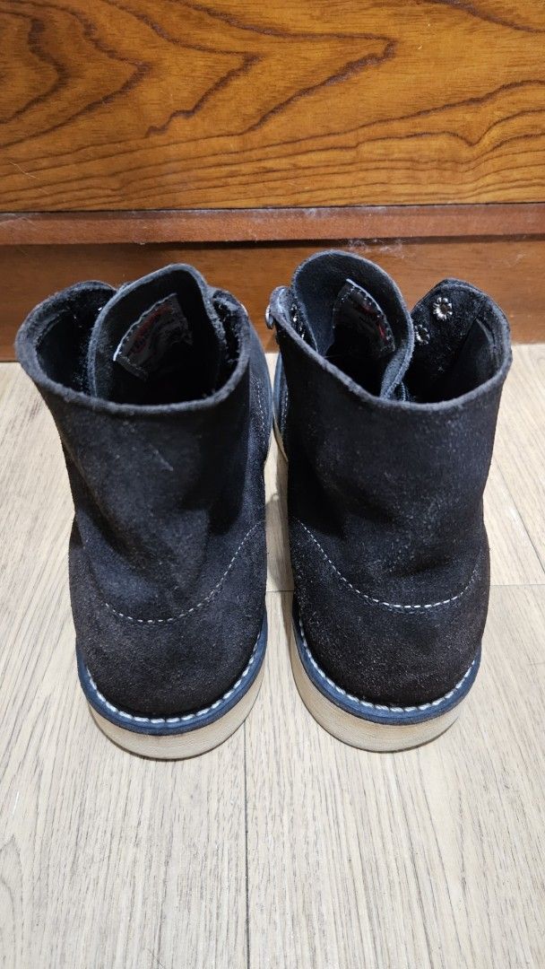 Redwing 8174 Round Toe Abilene Roughout (Category: Boots) located in Taguig. Submitted by wolffangs (Listing ID 1470983003, Image 2). Description: Red Wing 8174 Round Toe Abilene Size 7.5D Black "Abilene" Roughout leather With minimal heel drags and toe drag issue: soles are yellowish due to storage.
