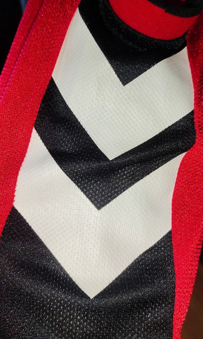 Reebok Toronto Raptors NBA Jersey (Category: Activewear) located in Manila. Submitted by myno23lenel (Listing ID 1471071217, Image 3). Description: For sale NBA Reebok Vintage Jersey 04 Toronto Raptors Vince Carter 15 Size Med fits Large dimes 30"L/22"W Good as new For only 1.8k Location Fairview.