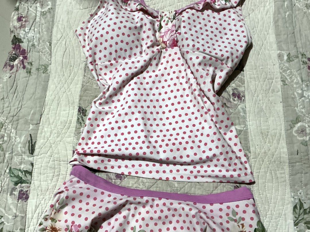 Retro Polka Dot & Rose Swimsuit Set (Category: Bikinis & Swimsuits) located in Iligan City. Submitted by macaron.sweetshop (Listing ID 1471077598, Image 2). Description: ꒰ঌ ✿ Retro Polka Dot & Rose Swimsuit Set ꒰ঌ ✿ mine: 199 steal: 249 lock: 299 Brand: E.saline Vogue Size: L on Tag but fits best S-M Flaws: Small blue stain on skirt (see comsec) Condition: 9/10 | Padded.