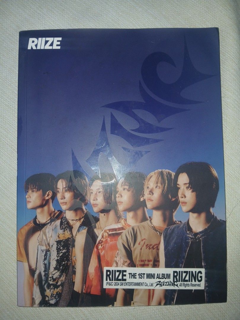 RIIZE The 1st Mini Album RIIZING (Unsealed) (Category: CDs & DVDs) located in Manila. Submitted by bluecurryc30065 (Listing ID 1471024623, Image 1). Description: - Item: RIIZE 1st Mini Album 'RIIZING' - Version: Blue Cover - Condition: Brand New / Mint - Inclusion: Official CD, Photobook, and sticker - Authenticity: 100% Official SM Entertainment release - Perfect for: K-pop collectors and BRIIZE - Shipping: Packed securely - Mode of Payment: GCa