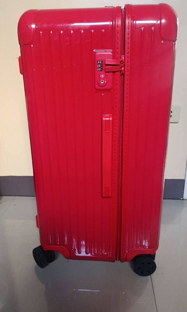 Rim Trunks luggage red (Category: Luggage) located in Tagum. Submitted by cathsuesurplus (Listing ID 1470935125, Image 2). Description: we do ship nationwidewide.