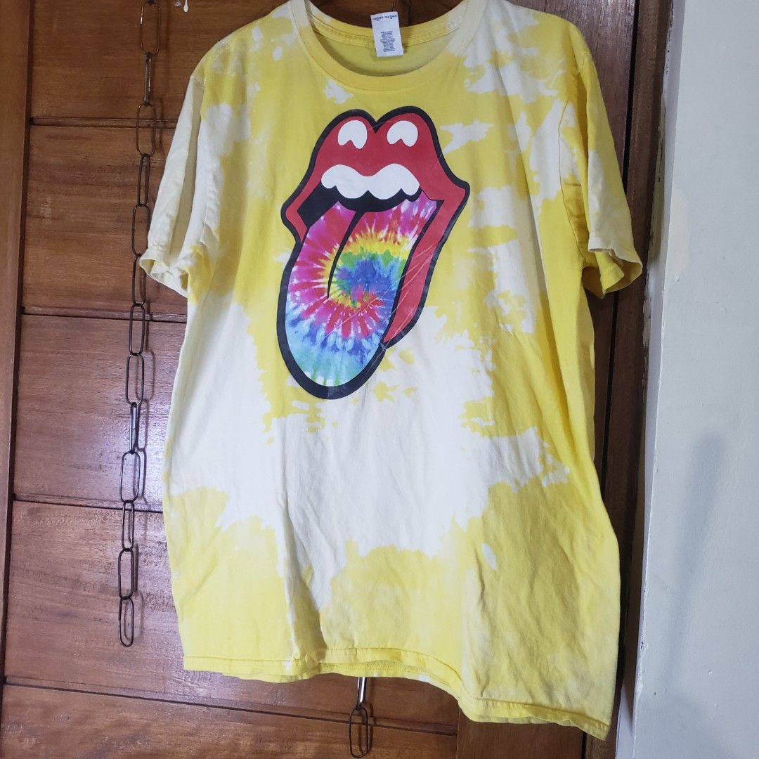 Rolling Stones Band (Category: Tshirts & Polo Shirts ) located in Manila. Submitted by sourmustsour (Listing ID 1471105874, Image 2). Description: Tag: Gildan softstyle 21x29 Minimal hairlines.