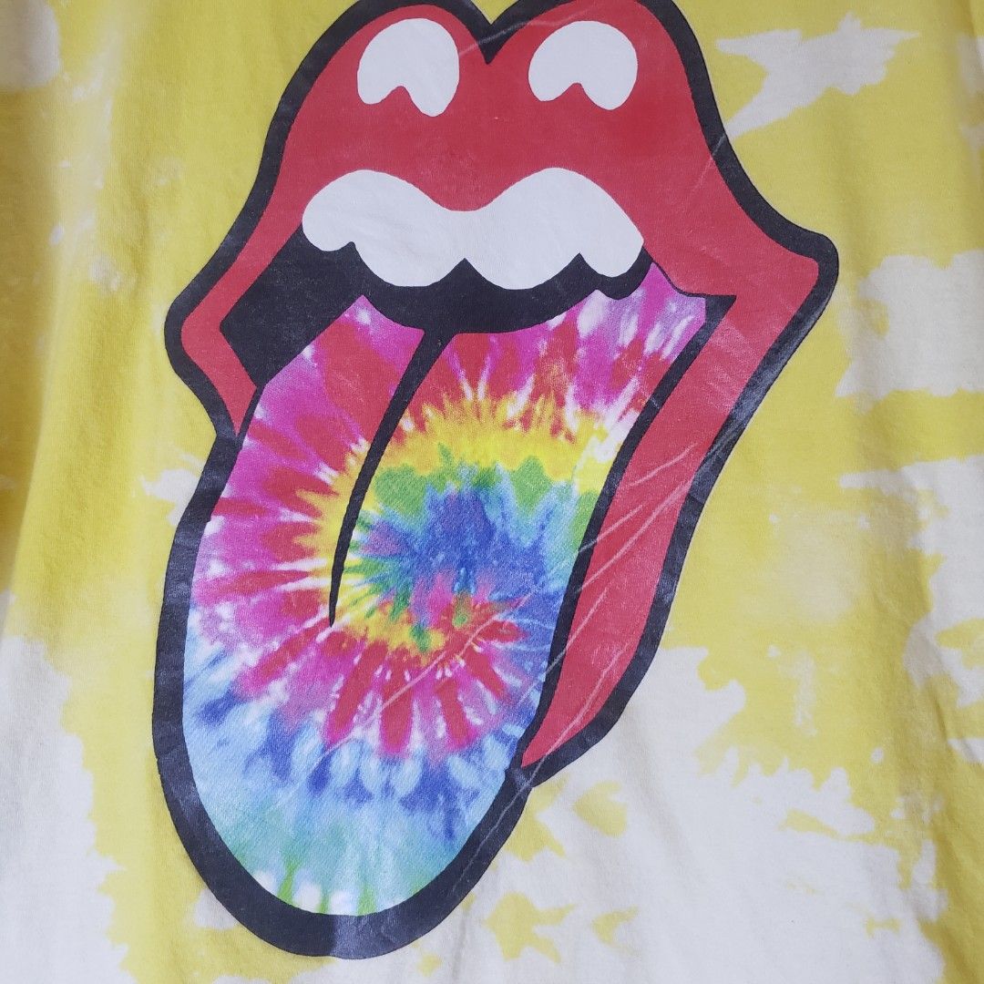 Rolling Stones Band (Category: Tshirts & Polo Shirts ) located in Manila. Submitted by sourmustsour (Listing ID 1471105874, Image 1). Description: Tag: Gildan softstyle 21x29 Minimal hairlines.