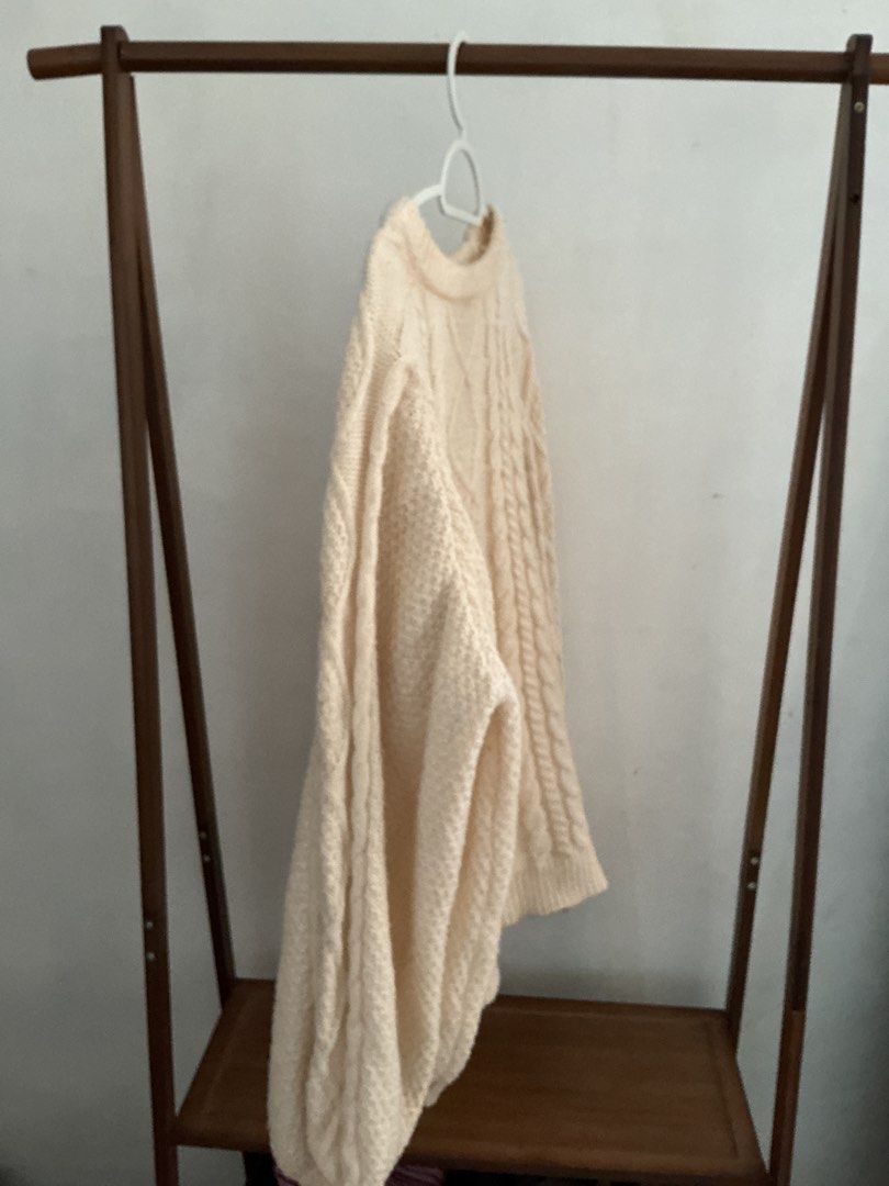Rory gilmore thick cable knit beige sweater pullover (Category: Coats, Jackets and Outerwear) located in Manila. Submitted by 888saiz (Listing ID 1471035448, Image 3). Description: S - XL Oversized fit!.