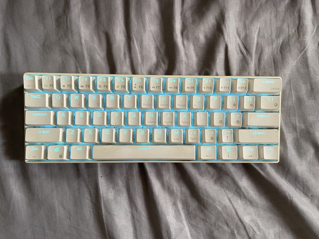 Royal Kludge RK61 Wireless Mechanical Keyboard White - Brown Switch (Category: Computer Keyboard) located in Manila. Submitted by azishops (Listing ID 1470959865, Image 2). Description: - Model: Royal Kludge RK61 mechanical keyboard (White) - Brown switch - Compact 61-key layout for a clean desk setup - Vibrant RGB backlighting with blue, red, rainbow, and more modes - All keys working - Dual wireless modes: Bluetooth and 2.4G USB receiver (store