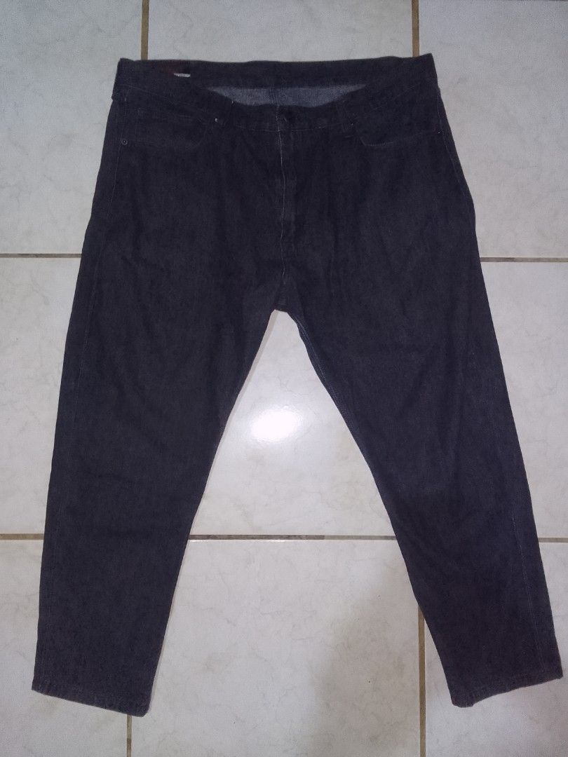 Like New RRJ Dark Denim Jeans (Category: Jeans) located in Baguio. Submitted by eskimoprime (Listing ID 1471086012, Image 1). Description: Notes: - Size 36 - In good condition - Purchased in the U.S. - Feel free to pm for more pics.