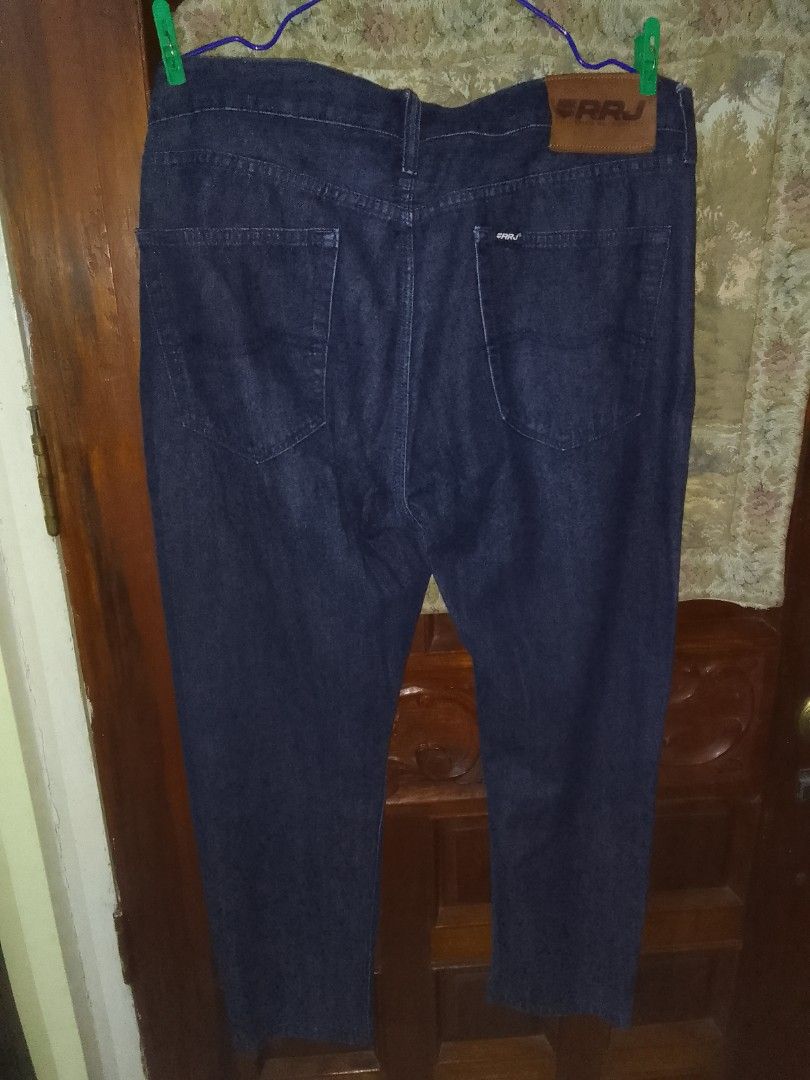 Like New RRJ Dark Denim Jeans (Category: Jeans) located in Baguio. Submitted by eskimoprime (Listing ID 1471086012, Image 3). Description: Notes: - Size 36 - In good condition - Purchased in the U.S. - Feel free to pm for more pics.
