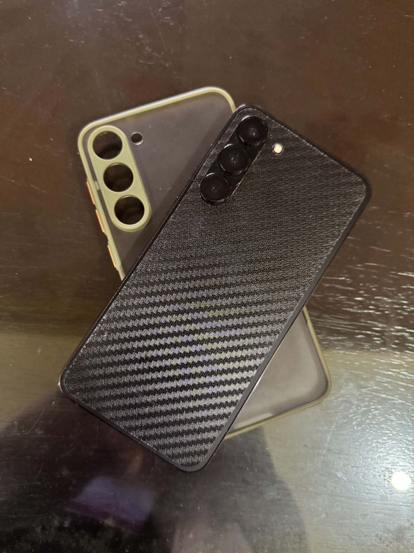 RUSH! S23 PLUS 512GB (Category: Samsung) located in Manila. Submitted by shnmnajoo (Listing ID 1471019205, Image 3). Description: SAMSUNG S23 PLUS 512GB Black No Issue All Stocks No repair history minimal dents just sign of usage Inclusion 3 Phone Case Unit Negotiable for sure buyer only Meet up prefer Makati/Manila.