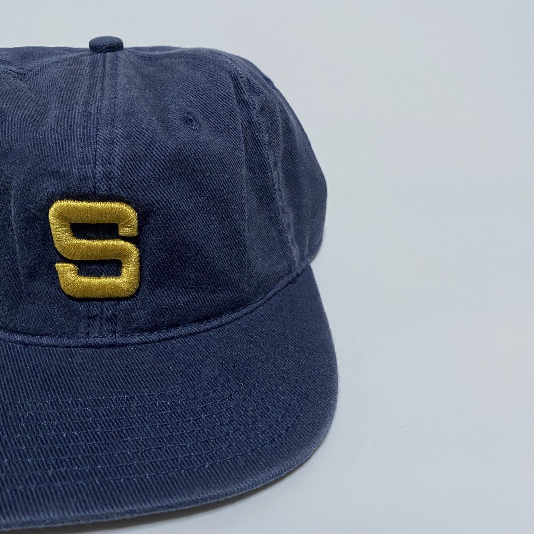 s logo 6 panel cap (Category: Caps & Hats) located in Quezon City. Submitted by hatlocker (Listing ID 1471036808, Image 2). Description: 590 shipped dm.