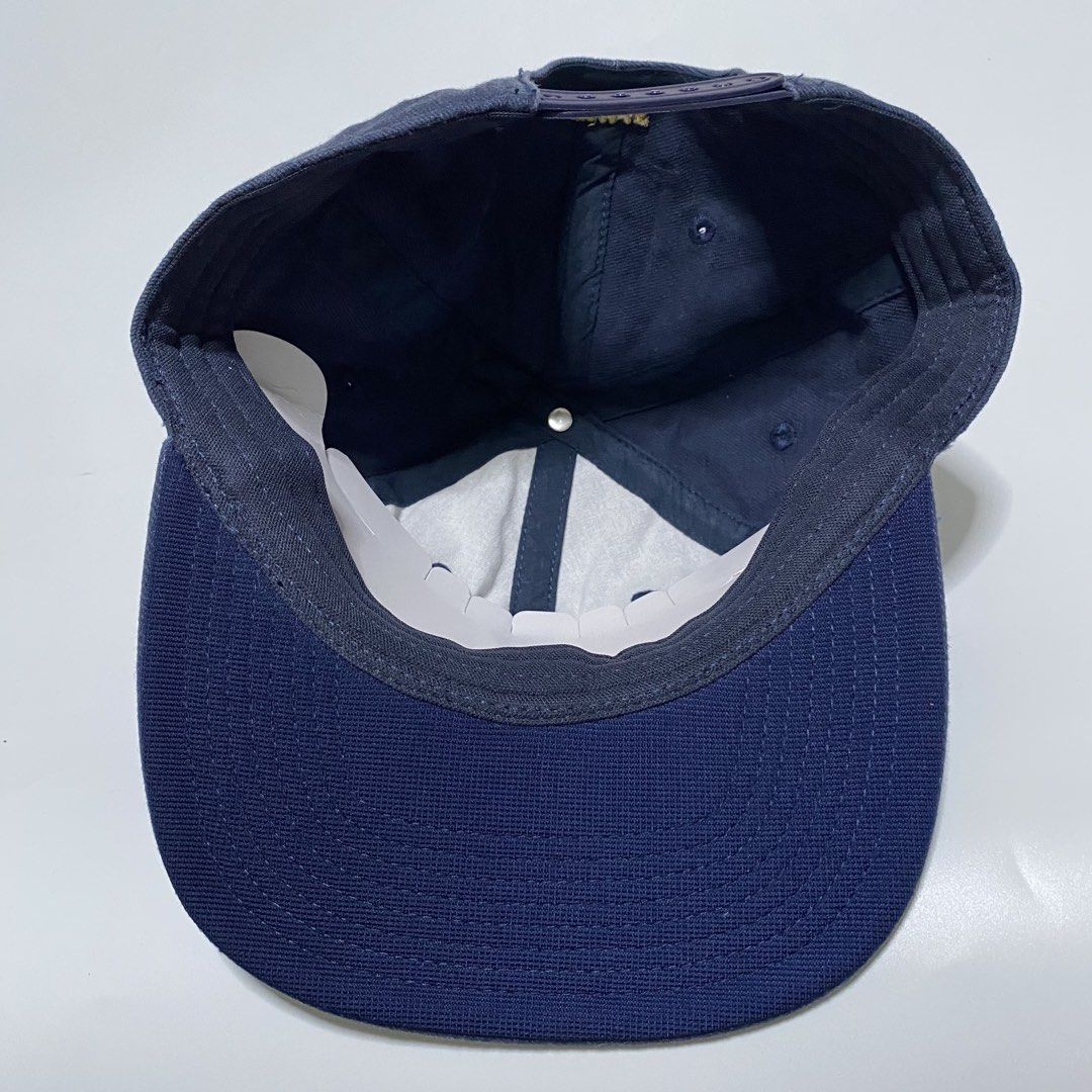 s logo 6 panel cap (Category: Caps & Hats) located in Quezon City. Submitted by hatlocker (Listing ID 1471036808, Image 3). Description: 590 shipped dm.
