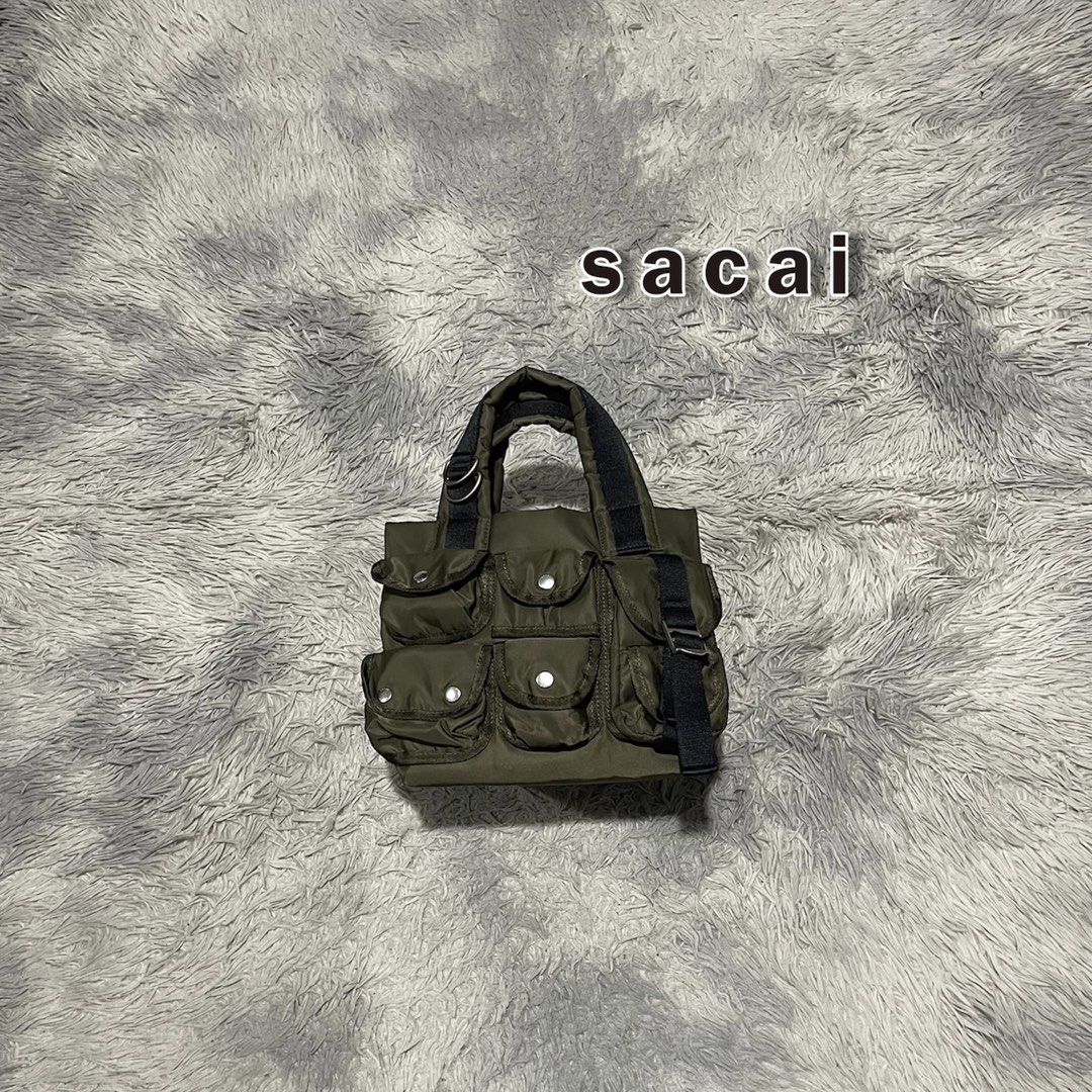 SACAI Small Nylon Tote (Category: Luxury Bags & Wallets) located in Bauang. Submitted by thriftypockets92 (Listing ID 1471015389, Image 1). Description: .