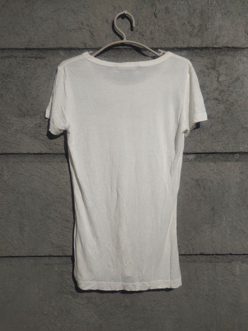 Salvatore Ferragamo (Category: Luxury Apparel) located in Legazpi City. Submitted by jaycie.thrift23 (Listing ID 1471047261, Image 2). Description: Salvatore Ferragamo excellent condition small on tag 17W 26L.
