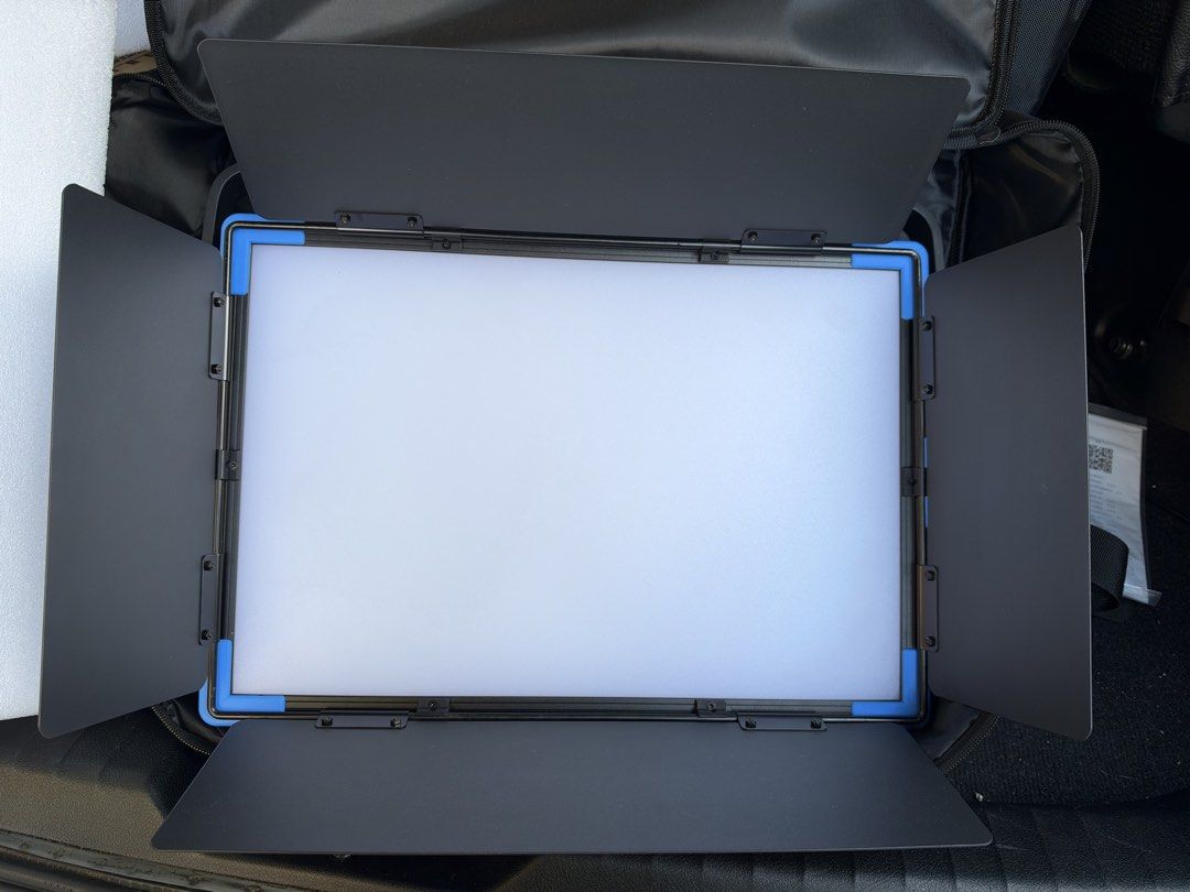 5pcs.samark 112Pro/900 Video Light Panel with Barndoors (Category: Lighting & Studio Equipment) located in Manila. Submitted by katelheen (Listing ID 1471010863, Image 3). Description: - Samark 112Pro/900 professional video light panel - Includes built-in display screen and precise adjustment knobs - Equipped with 4 adjustable metal barndoors for light shaping - Supports AC100-240V, DC14-17V8A, and DMX512 connections - Clean unit, ideal for photo