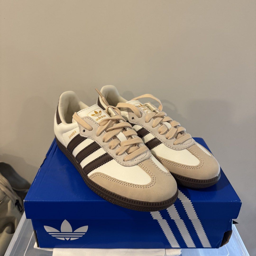 SAMBA OG W (Category: Sneakers) located in Muntinlupa City. Submitted by pat.dlm (Listing ID 1470972927, Image 1). Description: Selling this for a lower price cause it’s kinda small on me 🥲 Got this at adidas outlet.