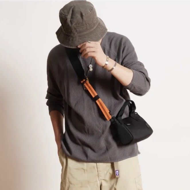 SAMEBOX Cordura Crossbody (Category: Sling Bags) located in Bauang. Submitted by thriftypockets92 (Listing ID 1471011669, Image 2). Description: .