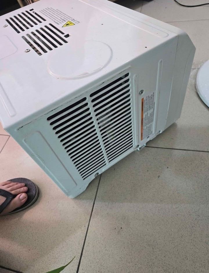 SAMSUNG 1HP AIRCON Fully inverter (Category: Air Conditioning and Heating) located in Manila. Submitted by camille6482 (Listing ID 1470955564, Image 3). Description: SAMSUNG 1HP AIRCON FULLY INVERTER MINSAN LANG MAGAMIT 4 MONTHS OLD RFS: UPGRADED TO SPLIT TYPE PICK UP ONLY LAST PRICE POSTED.