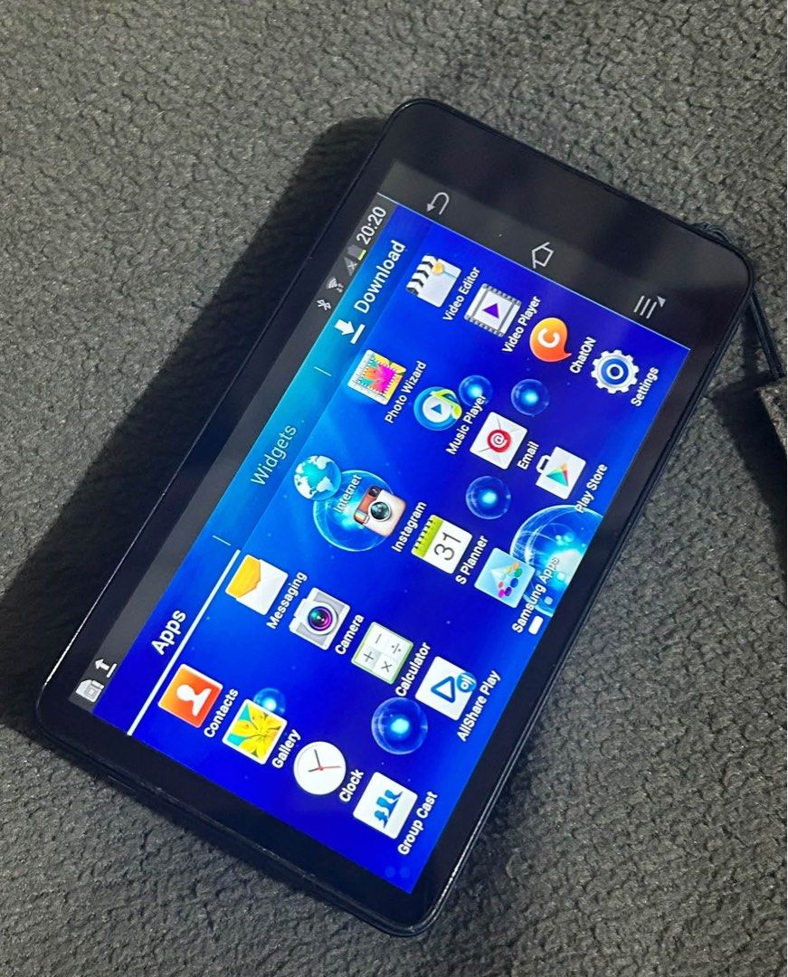 Samsung Galaxy Camera EK-GC100 (Category: Cameras) located in Manila. Submitted by noblehorse_8c3e72 (Listing ID 1471096436, Image 1). Description: ✨ CONDITION: 9/10 • Body cosmetics: 9/10 • Touchscreen working • Pop-up Xenon flash working • No screen scratches • Zoom in/out working • Wi-Fi working • Android-powered — connects to Wi-Fi and supports apps/features for browsing and sharing • Can transfer/share photos wirelessly 📷 CAMERA DETAILS • 1