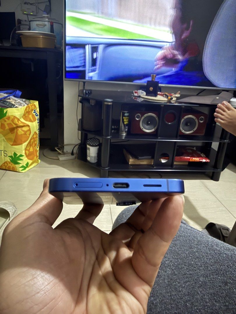Samsung s25 plus (Category: Samsung) located in Quezon City. Submitted by enigma_1205 (Listing ID 1471095521, Image 2). Description: For sale only. Pls read details. Last price posted napo. Samsung s25 plus 12/256gb Snapdragon 8 elite One ui 9 Android 17 NTC approved Factory unlocked 4900mah battery One minor dent sa corner and minor hairline scratch sa screen. No performance issue. Superb battery life Hydrogel protector recently installed. Unit 