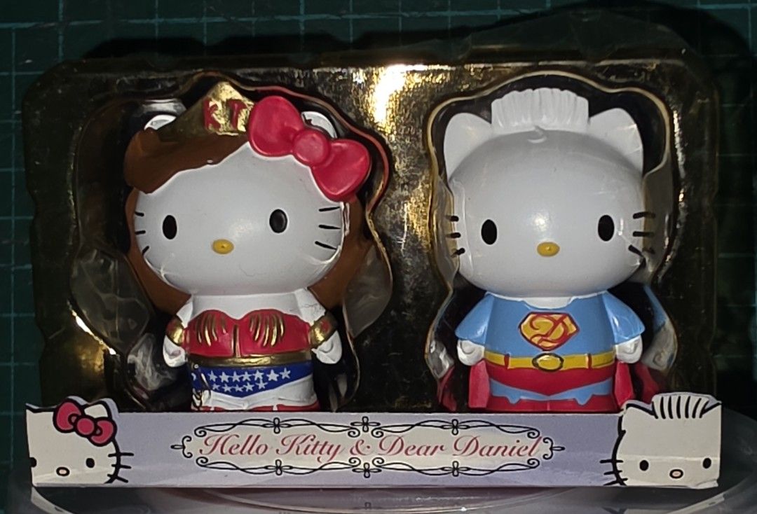 Sanrio Hello Kitty (Category: Action & Battle Toys) located in Baguio. Submitted by shellcollector (Listing ID 1470938095, Image 3). Description: Hello Kitty and Dear Daniel figurine set styled as DC Comics superheroes (featuring Hello Kitty as Wonder Woman and Dear Daniel as Superman) 1000 Pesos Baguio shipping.