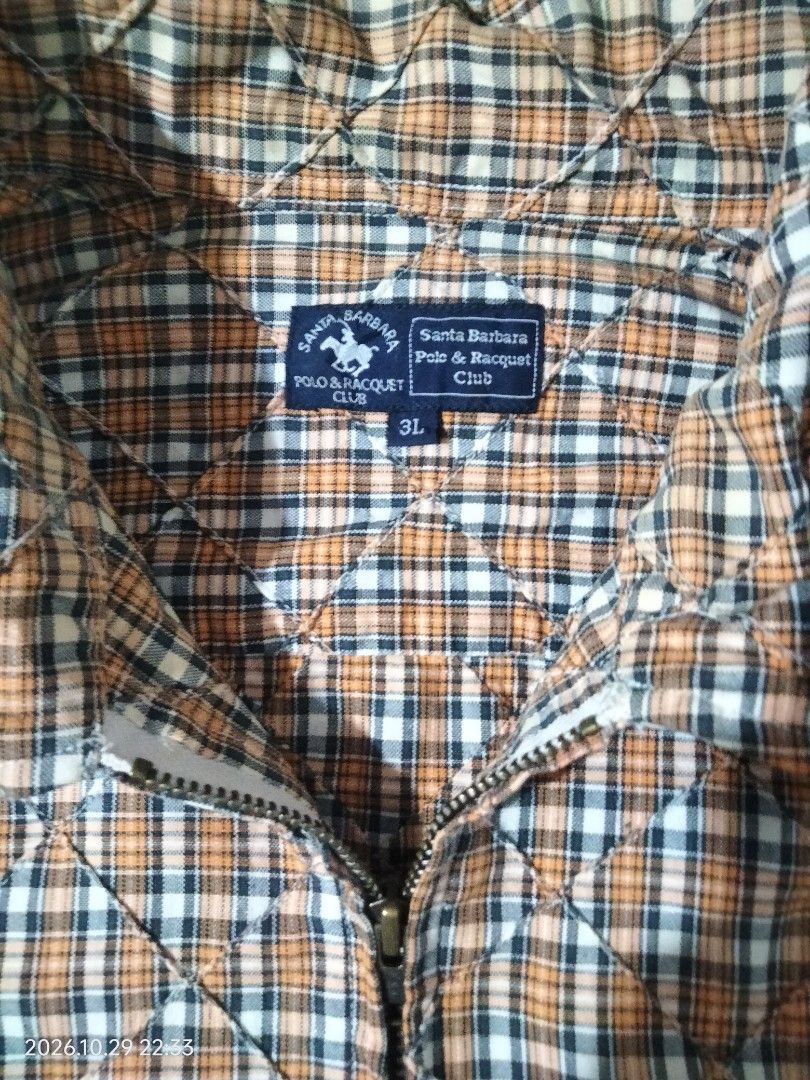 Santa Barbara Harrington For Big Boys (Category: Coats, Jackets and Outerwear) located in Caloocan City. Submitted by haruconcep52476 (Listing ID 1471076148, Image 2). Description: Dimensions W27×L31 Good condition Color rate 10 No issue.