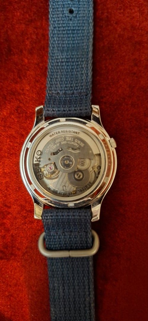 Seiko 5 Automatic Watch Blue Dial (Category: Men's Watches) located in Las Pinas. Submitted by rcp123 (Listing ID 1470951332, Image 3). Description: Seiko 5 Automatic Field Watch Model: SNK807K2 37 mm Caliber: 7S26 Navy Dial Day/Date Automatic Men's minimal scratch.