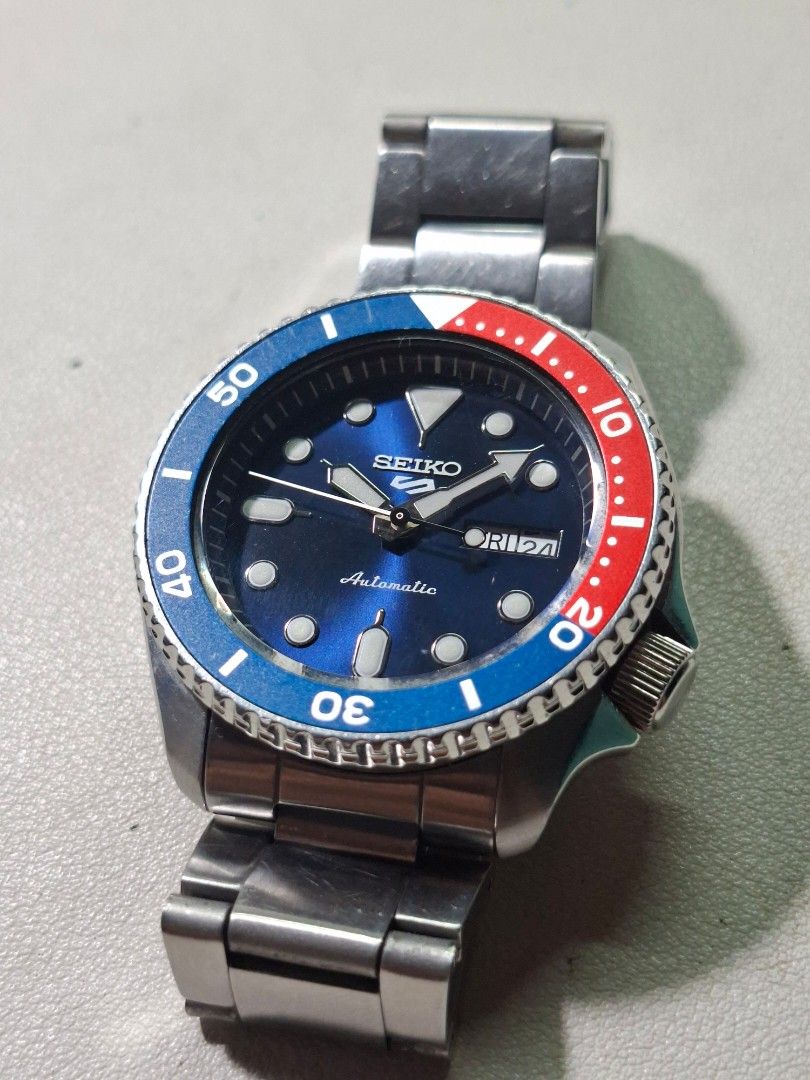 Seiko 5 Pepsi SRPD53 Automatic (Category: Men's Watches) located in Iloilo. Submitted by KCY_Timepieces (Listing ID 1471058161, Image 3). Description: Model: Seiko Material: Stainless steel Color: Blue Bracelet: Seiko Case Size: 42mm Lug Width: 22mm Inclusions: Watch Only *********************************************** MOP: COD/COP, Bank Transfer, Gcash All deposits are non refundable and non transferable to another item All sales are final and c