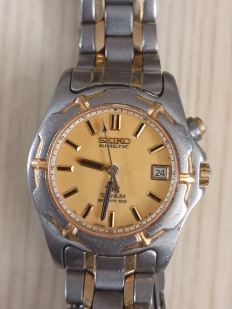 Seiko kinetic titanium (Category: Women's Watches) located in Las Pinas. Submitted by quick_deals_great_finds2 (Listing ID 1470939318, Image 1). Description: Original good working condition Quartz kinetic automatic with battery 30mm Fits wrist 7.2 inches.