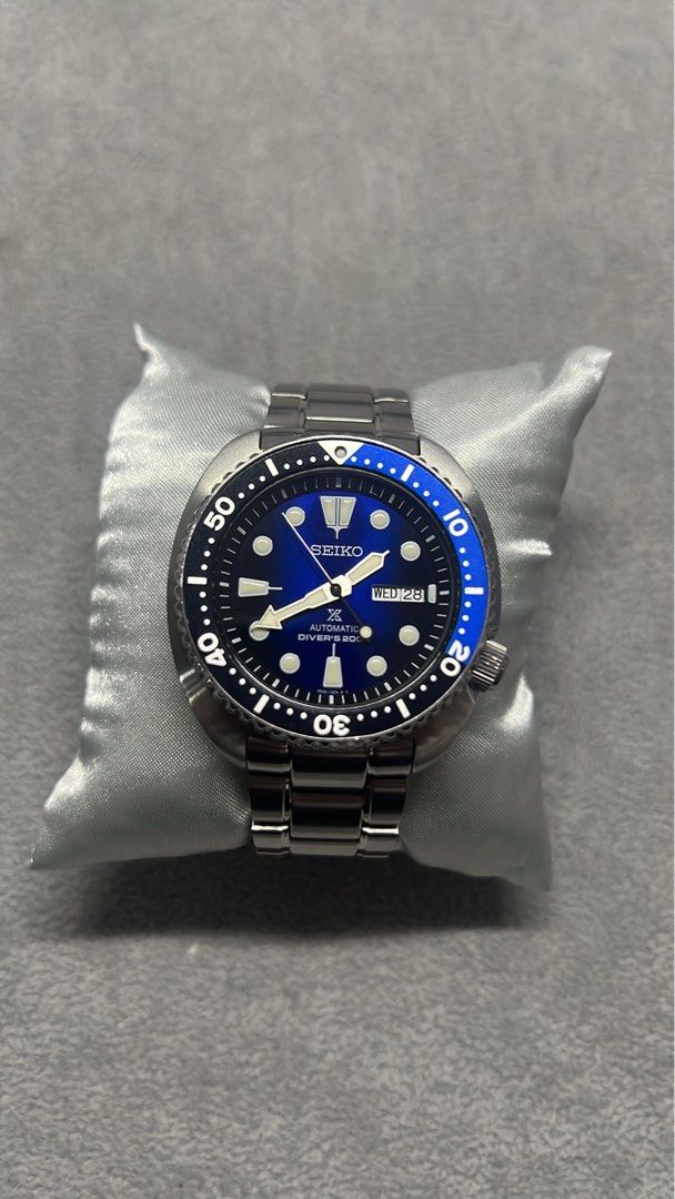 SEIKO PROSPEX BATMAN TURTLE SRPC25 (Category: Men's Watches) located in Manila. Submitted by itsmemark26 (Listing ID 1470937712, Image 2). Description: SEIKO PROSPEX TURTLE BATMAN (SRPC25K1) PRE OWNED COMPLETE SET OUTER BOX INNER BOX MANUAL STAMP CARD EXTRA LINKS MINIMAL SIGN OF USAGE 16,000 BEST VALUE FOR THE WATCH CONDITION 📍SAN ANDRES BUKID MANILA .
