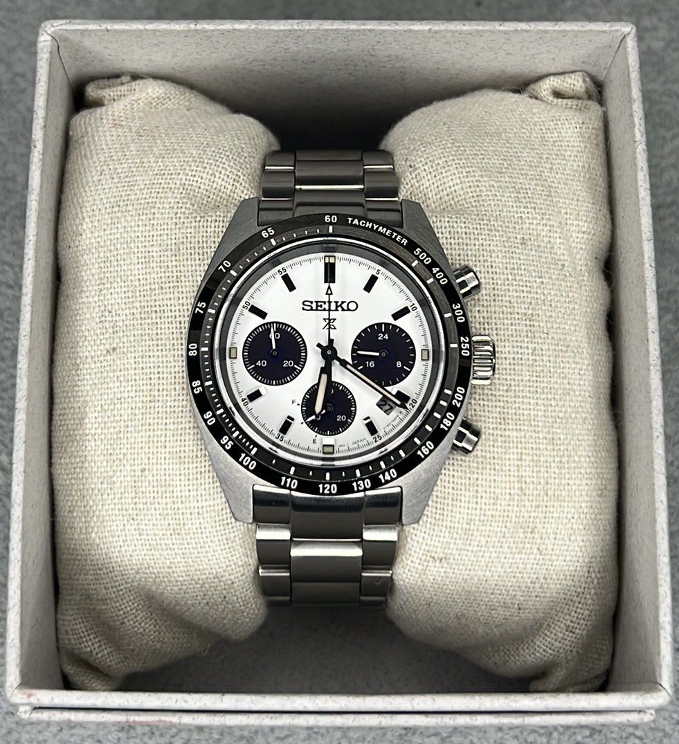 SEIKO PROSPEX SPEEDTIMER SSC813 PANDA V1 (DISCONTINUED) (Category: Men's Watches) located in Manila. Submitted by itsmemark26 (Listing ID 1470938192, Image 1). Description: SEIKO PROSPEX SSC813 PANDA V1 (DISCONTINUED) PRE OWNED COMPLETE SET OUTER BOX INNER BOX MANUAL CARD EXTRA LINKS 26,999 BEST VALUE FOR WATCH CONDITION 📍SAN ANDRES BUKID MANILA.