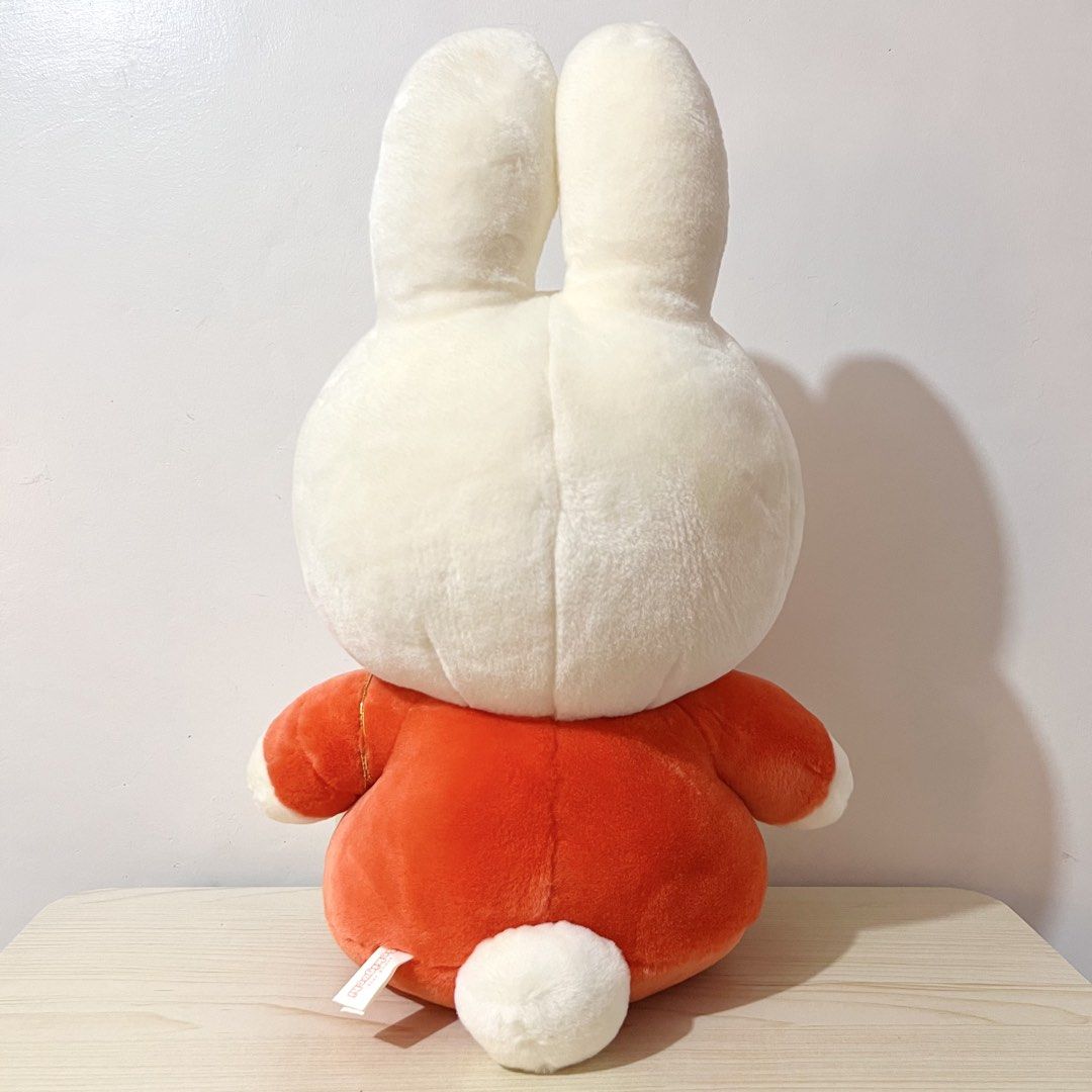 Sekiguchi Miffy BIG Plush height: 50cm - Php 1,000 (Category: Character Goods) located in Davao. Submitted by pandorastoybox (Listing ID 1470985899, Image 3). Description: Sekiguchi Miffy BIG Plush height: 50cm - Php 1,000.