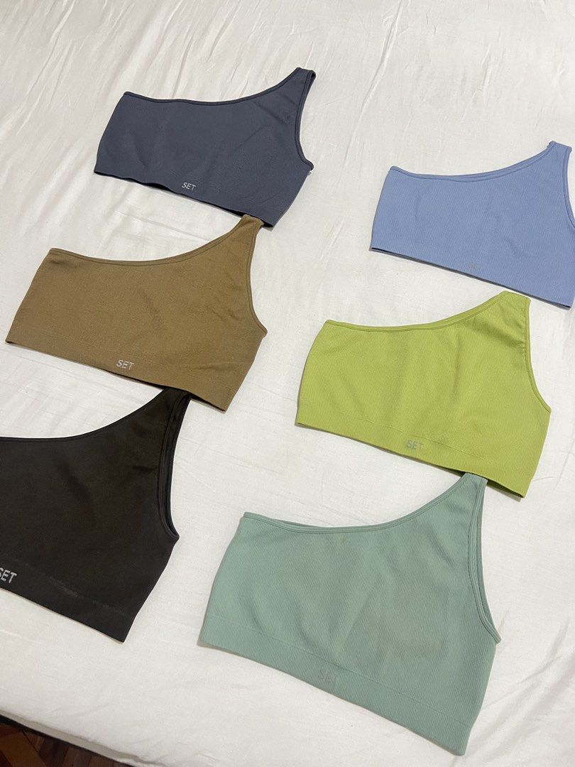 SET Active sculptflex sports bras (Category: Activewear) located in Paranaque City. Submitted by discodaydream (Listing ID 1470953122, Image 2). Description: All size LARGE SET Active sculptflex bras 100% authentic and never used SRP is $49.50 or P2970 (1 USD = 60 at the time) I bought these years ago and I bought a lot to resell Please refer to their official website for sizing .
