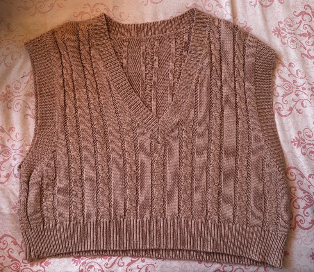 SHEIN khaki knitted vest (Category: Coats, Jackets and Outerwear) located in Caloocan City. Submitted by _shellly (Listing ID 1471021438, Image 2). Description: Used once Good as new It can fit small to large.