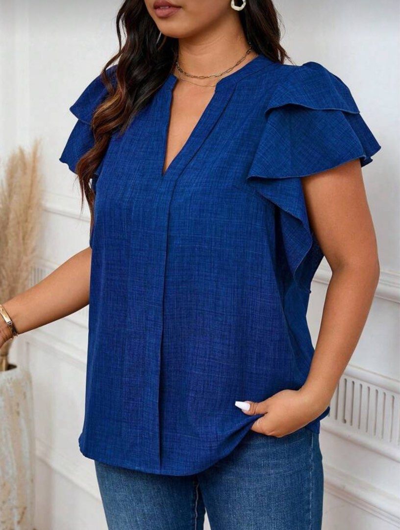 SHEIN Plus Size Blue V-Neck Denim Effect Blouse (Category: Blouses) located in Malolos. Submitted by basementbargain (Listing ID 1471058942, Image 1). Description: Size: 0XL Product Measurement Shoulder: 35 cm, Length: 71.5 cm, Sleeve Length: 18.3 cm, Bust: 110 cm.