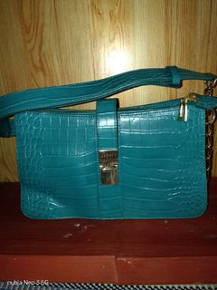 (Category: ) located in . Submitted by sulit_buys (Listing ID 1471007721, Image 1). Description: .