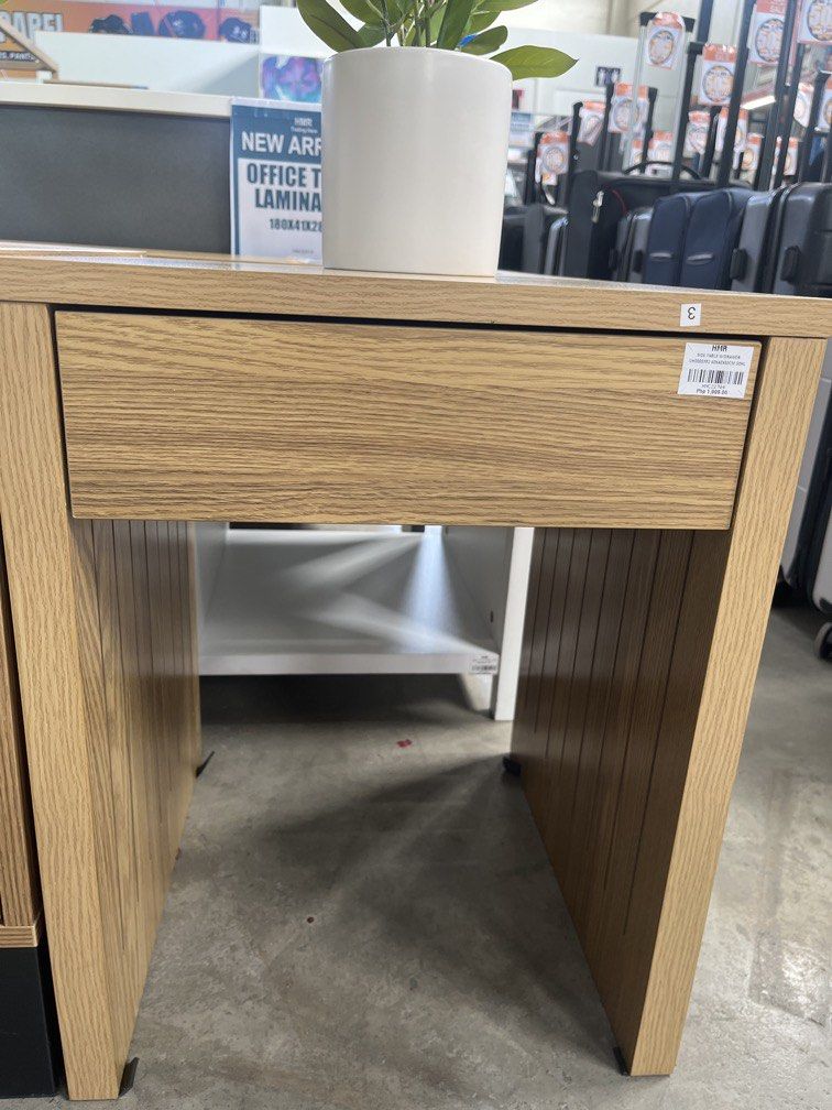 Side table w/drawer sohl (Category: Looking For) located in Caloocan City. Submitted by hmr.gomez (Listing ID 1470963635, Image 1). Description: .