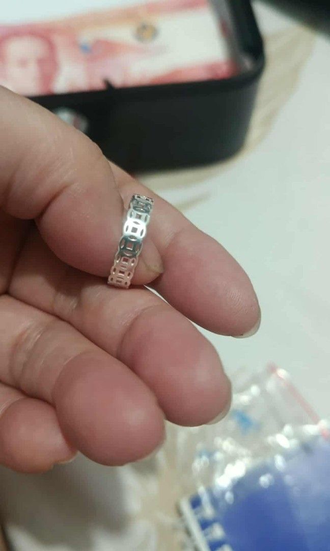 Silver Lucky Ring 925 (Category: Rings) located in Cainta. Submitted by salecheapitem (Listing ID 1471019793, Image 1). Description: pm is the key!.