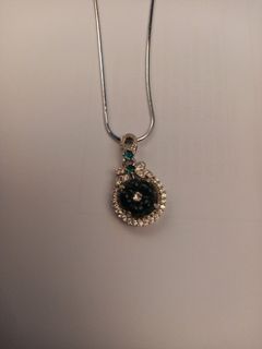 (Category: ) located in . Submitted by TKH_crystal (Listing ID 1470970394, Image 1). Description: .