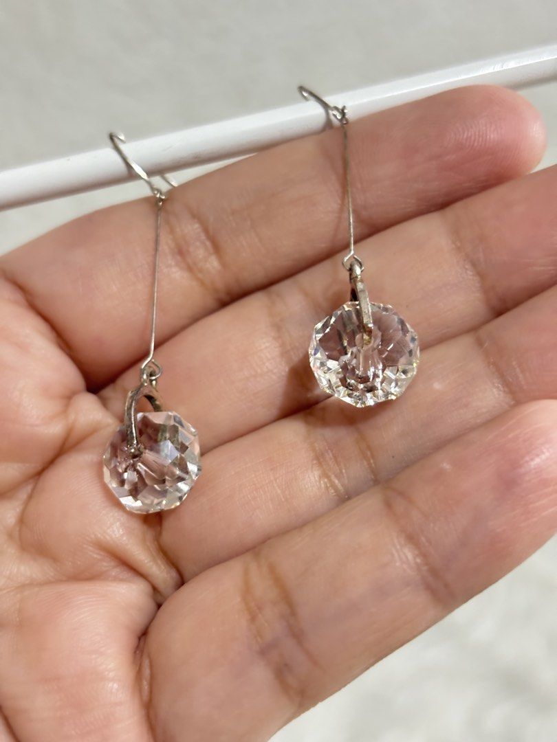 Silver-toned Drop Earrings (Category: Earrings) located in Paranaque City. Submitted by dalle_closet (Listing ID 1470987498, Image 3). Description: needs cleaning lang.