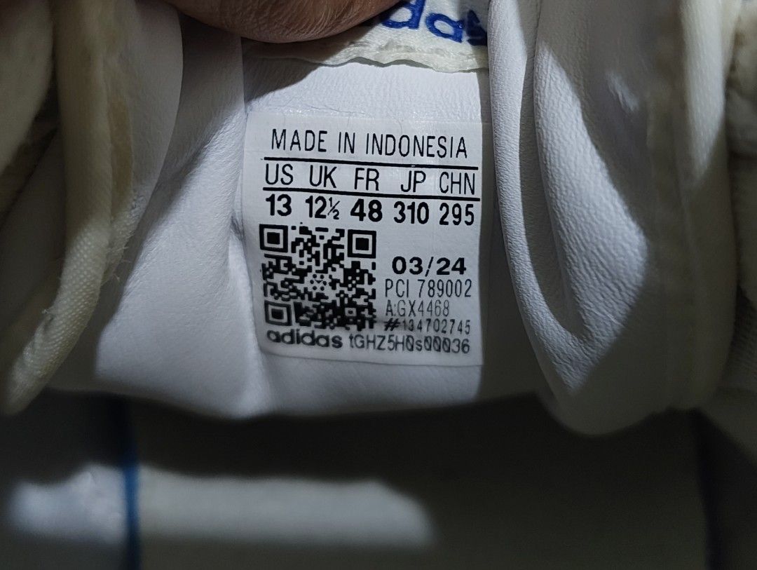 Size 13 (Category: Casual Shoes) located in Valenzuela. Submitted by nl.ndy (Listing ID 1470966630, Image 3). Description: Adidas Continental 80 Size: 13 Condition: Used, see pictures. Has a small sep Price: 600 Decluttering Pickup only @ Valenzuela City .