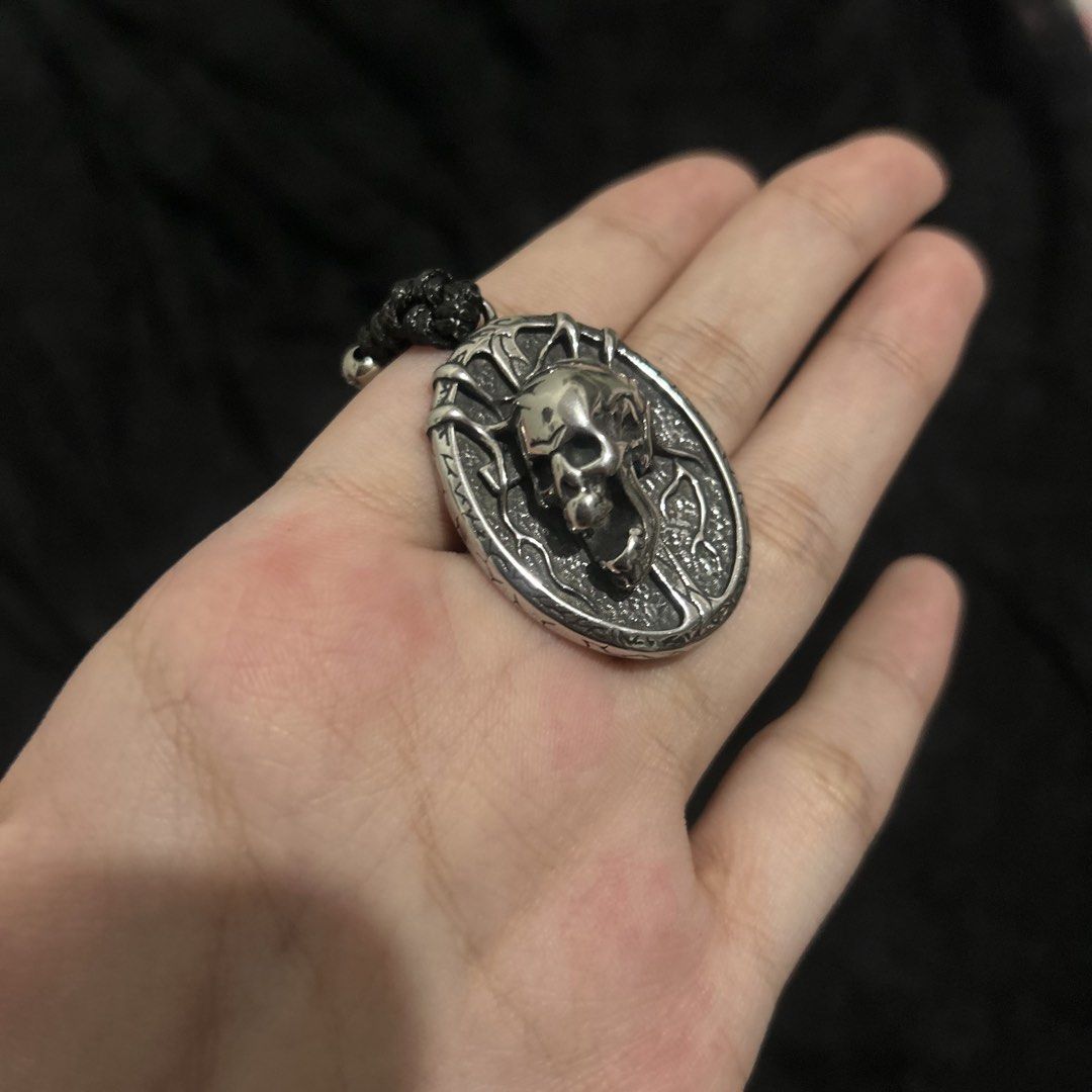 skull cross necklace (Category: Necklaces) located in Manila. Submitted by sophialeigh (Listing ID 1471053756, Image 2). Description: - double-sided design - handmade - adjustable - stainless more works on my profiIe ^^.