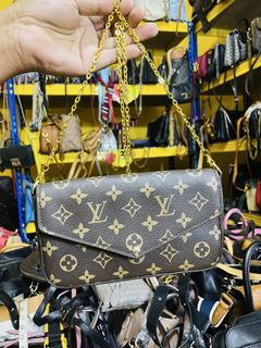 (Category: ) located in . Submitted by qm_global (Listing ID 1471000774, Image 1). Description: .