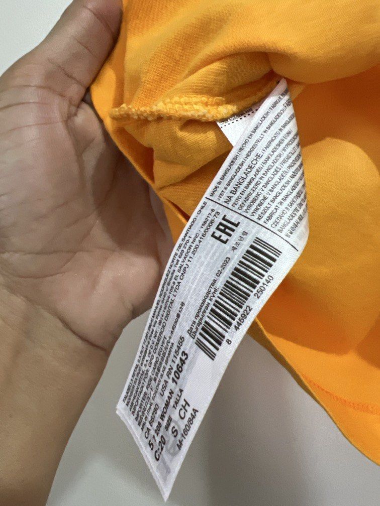 Small Mango Soleil boxy top (Category: Others Tops) located in Las Pinas. Submitted by gaeley (Listing ID 1470949846, Image 3). Description: b: 20" armpit to armpit l: 19".