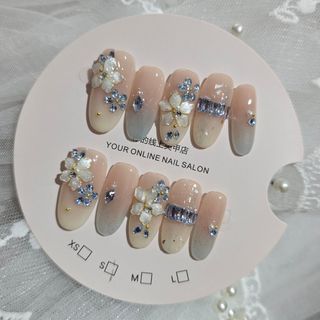 (Category: ) located in . Submitted by jangmiscloset (Listing ID 1470932865, Image 1). Description: .