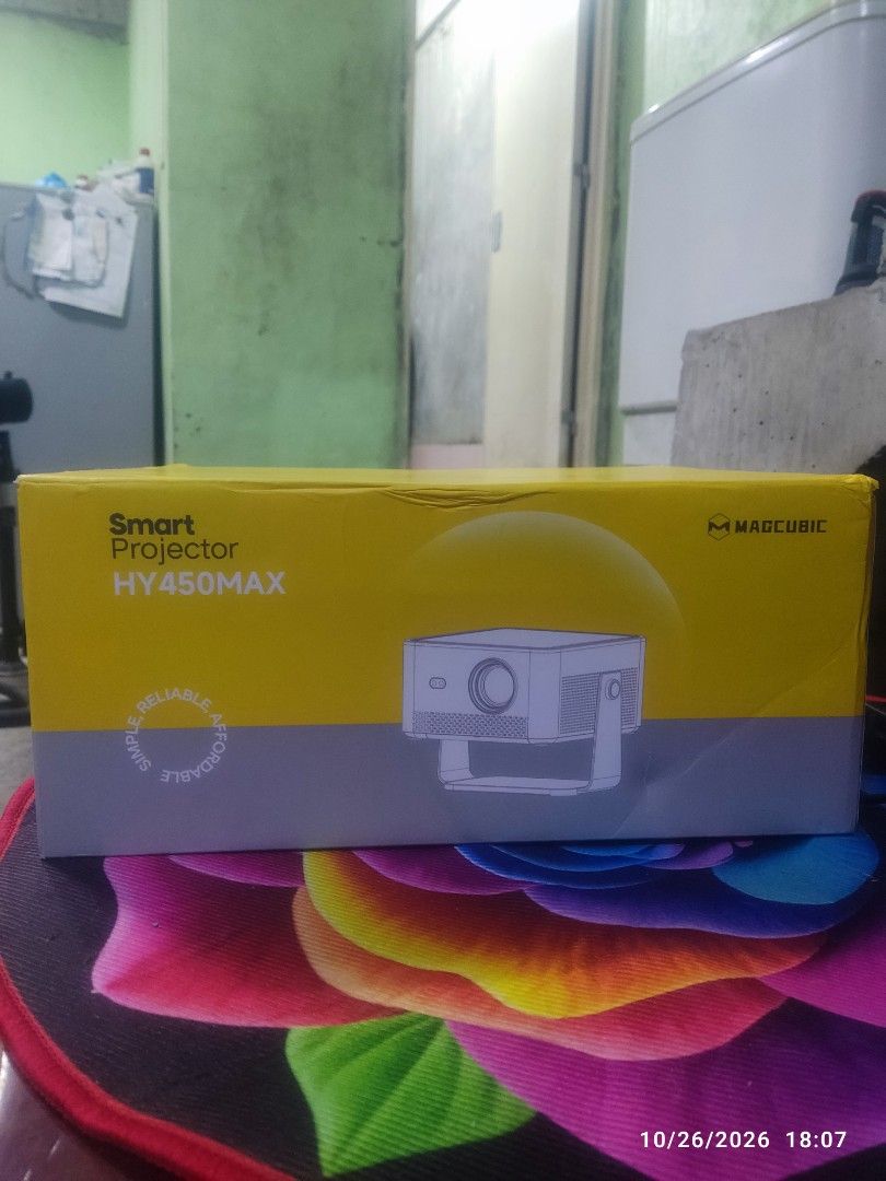 Smart Projector Home Theater (Category: Projectors) located in Quezon City. Submitted by cedric_modelo (Listing ID 1470934367, Image 3). Description: Brand: Magcubic Model: HY450Max.