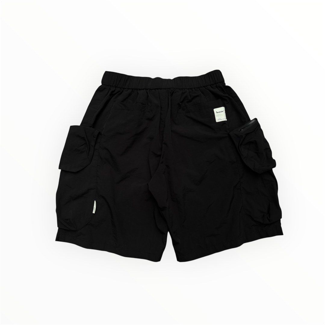 Smklife Multi Pocket Shorts (Category: Shorts) located in Davao. Submitted by workmensph (Listing ID 1470643818, Image 2). Description: Waist: 32” Length: 22” As New.