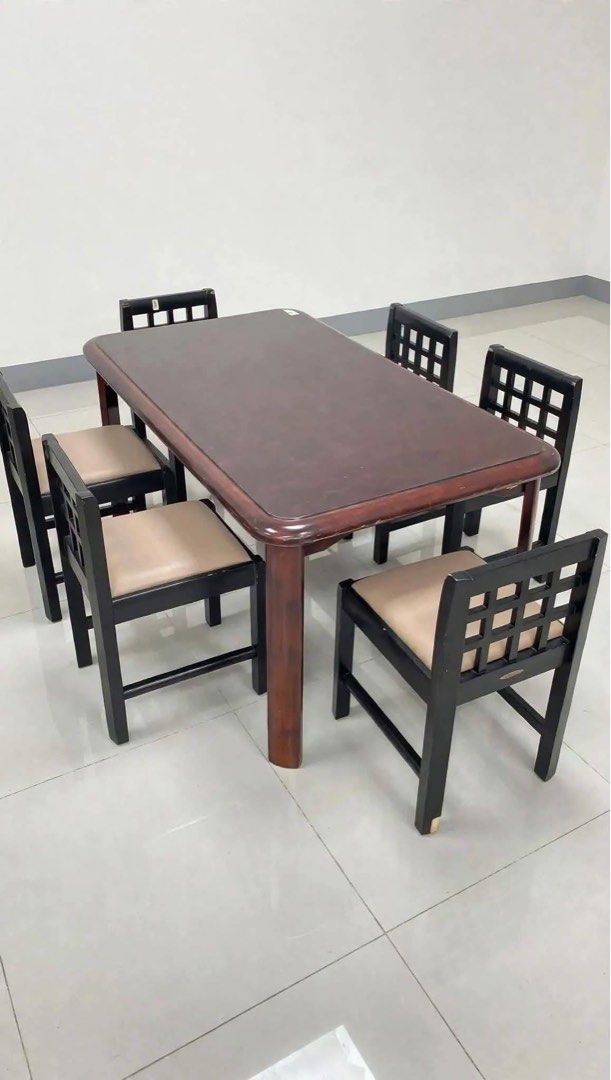 SOLID WOOD DINING SET TABLE WITH 6 SOLID WOOD FRAME GENUINE LEATHER-CUSHIONED SEATS (Category: Tables & Sets) located in Sablan. Submitted by gongonshelley12 (Listing ID 1471062790, Image 2). Description: 15,000 ONLY!!! BAGSAK PRESYO!!! FIRST TO PAY!!! FIX PRICE SOLID WOOD DINING SET TABLE WITH 6 SOLID WOOD FRAME GENUINE LEATHER-CUSHIONED SEATS MODERN DINING TABLE SET, PANG MAYAMAN QUALITY PULIDO PAGKAGAWA SOBRANG GANDA NG TABLE AT MGA UPUAN NITO